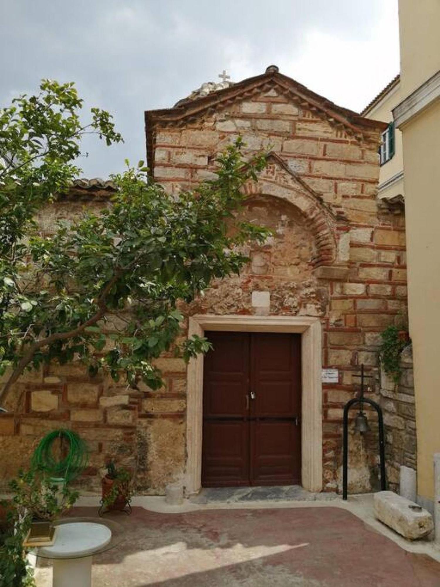 Magnificent Apartment In Plaka Atenas Exterior foto